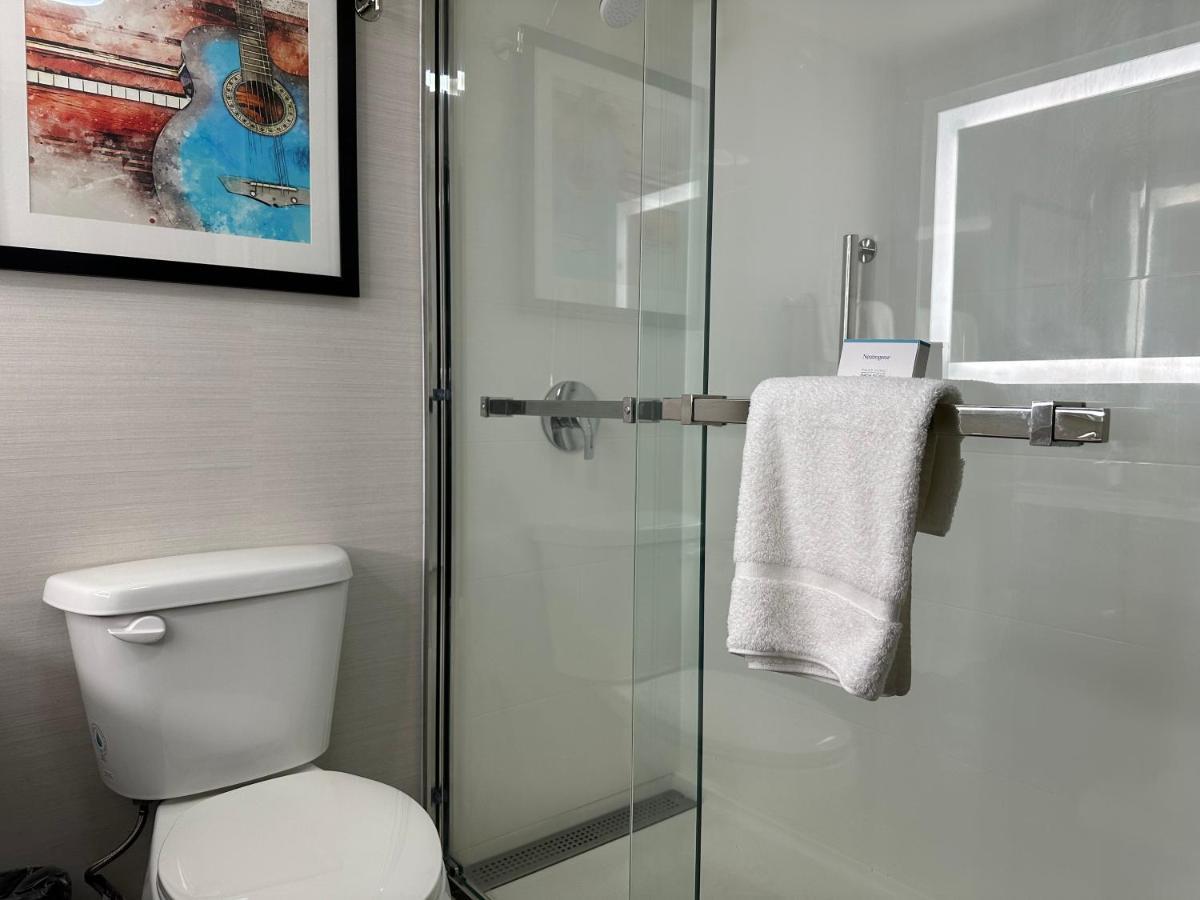 Nash Haus Hotel Нашвил Екстериор снимка