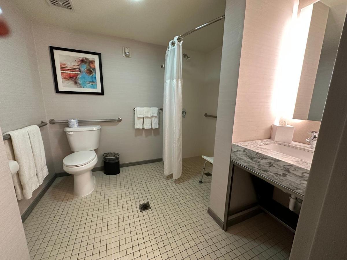 Nash Haus Hotel Нашвил Екстериор снимка