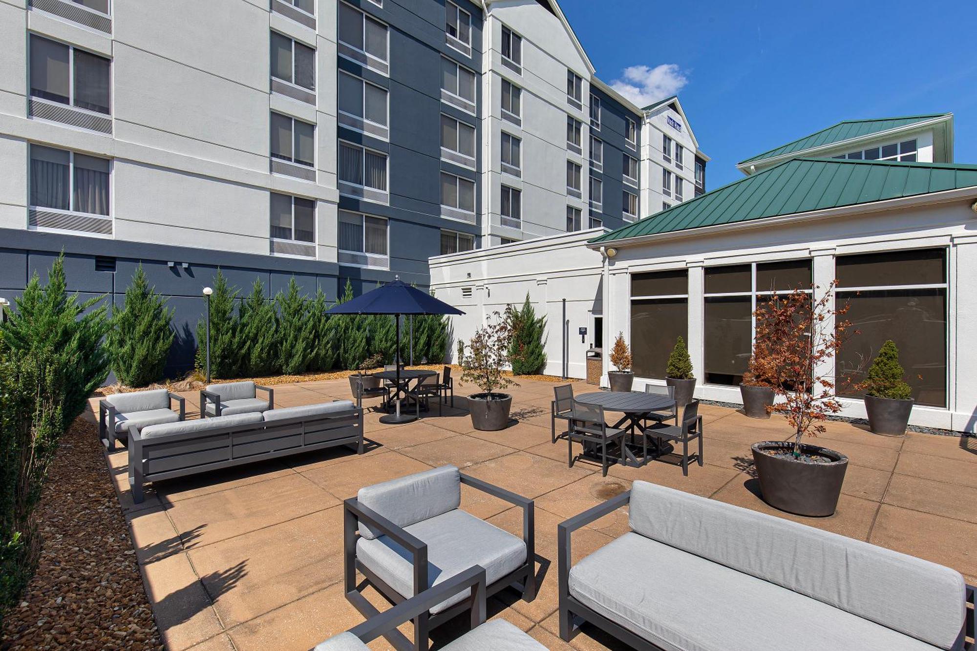 Nash Haus Hotel Нашвил Екстериор снимка